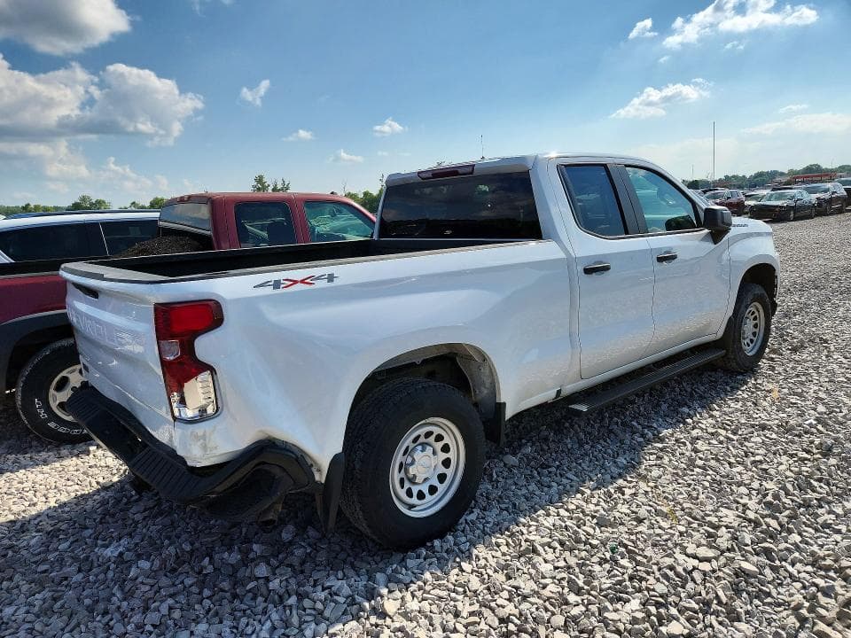 2021 CHEVROLET SILVERADO K1500 3