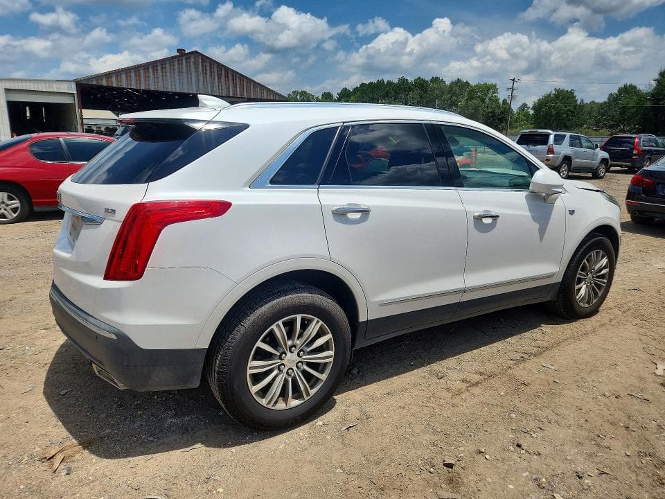 2017 CADILLAC XT5 LUXURY 3