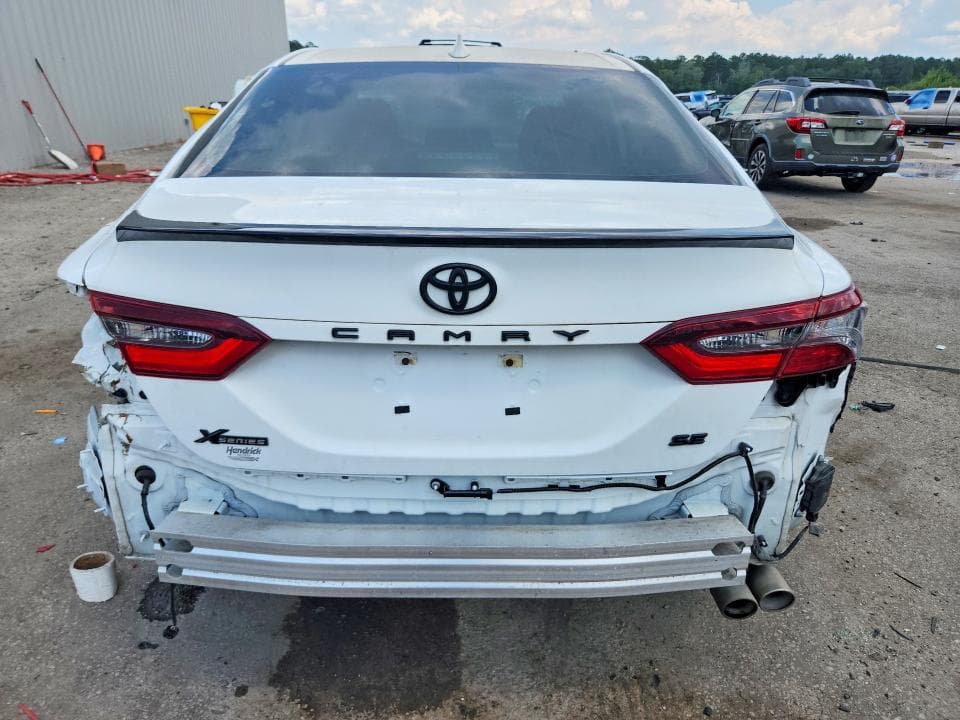 2024 TOYOTA CAMRY SE SE 6