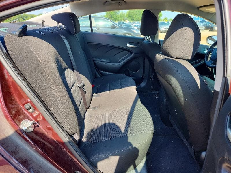 2018 KIA FORTE LX 10