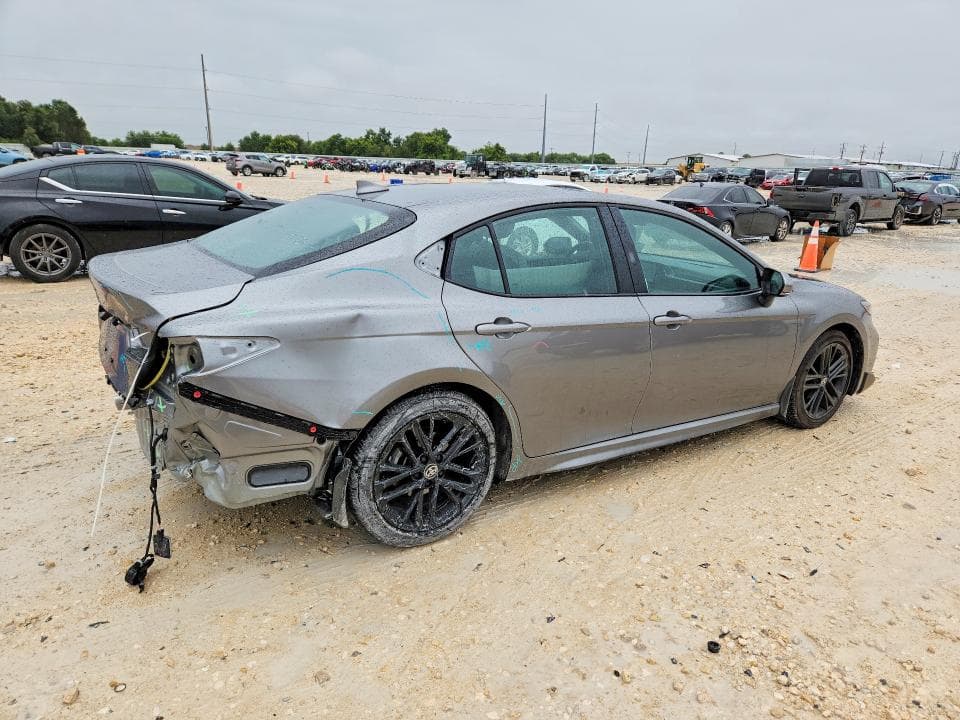 2026 TOYOTA CAMRY SE 3