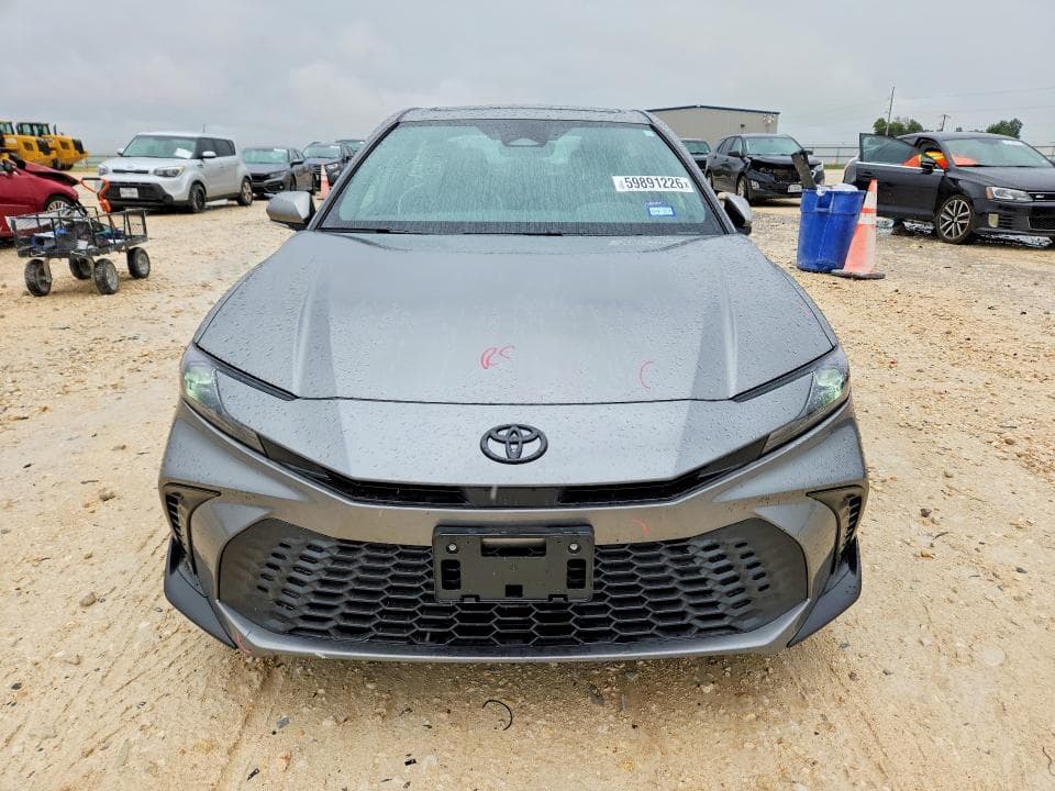 2026 TOYOTA CAMRY SE 5