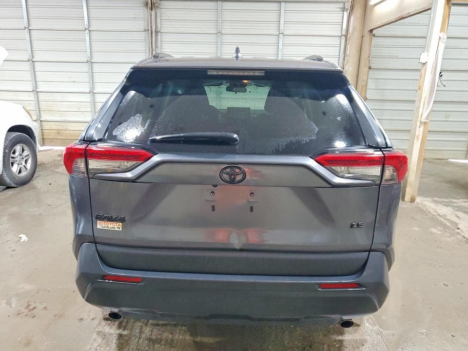 2020 TOYOTA RAV4 LE 6