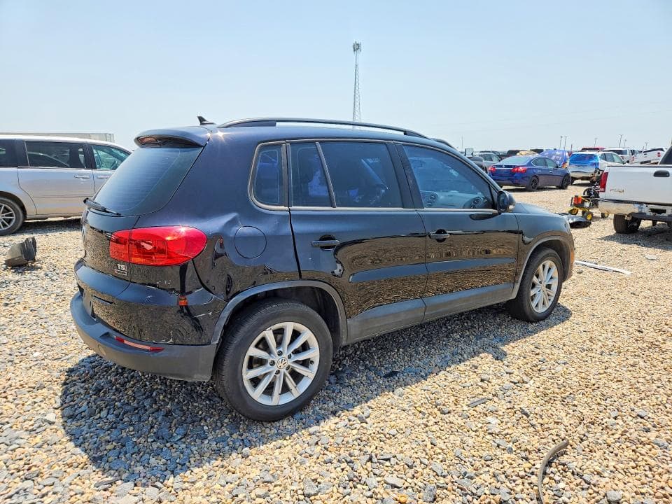 2017 VOLKSWAGEN TIGUAN S 3