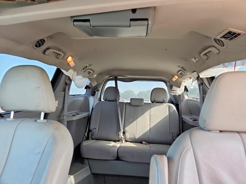 2017 TOYOTA SIENNA XLE 8-PASSENGER XLE 8-PASSENGER 11