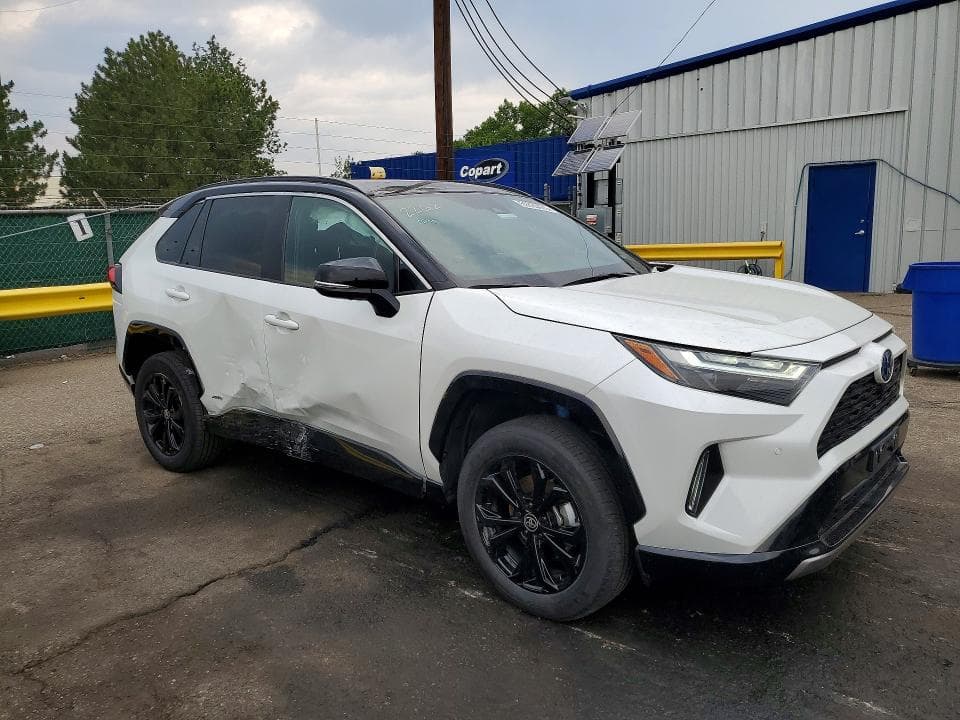 2024 TOYOTA RAV4 XSE 4