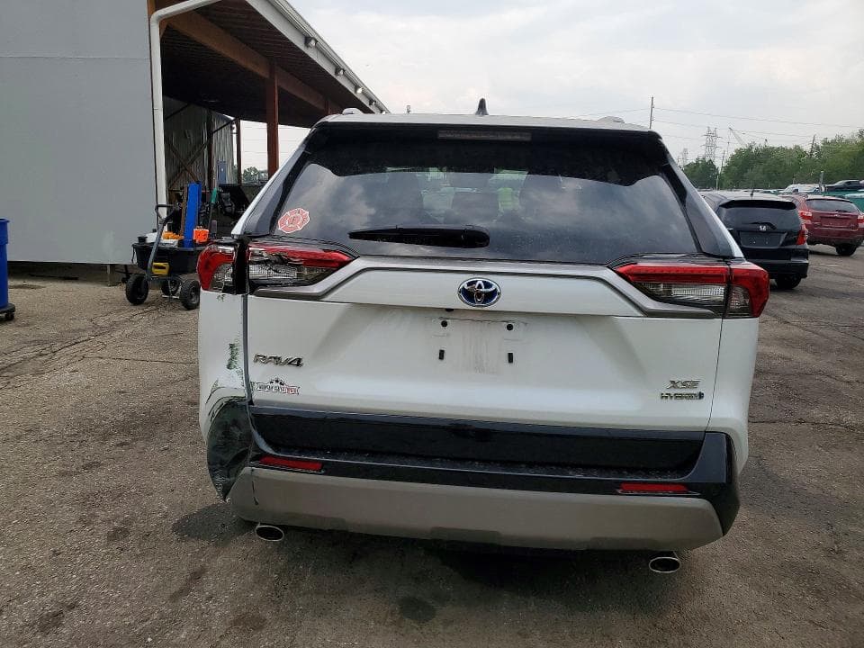 2024 TOYOTA RAV4 XSE 6