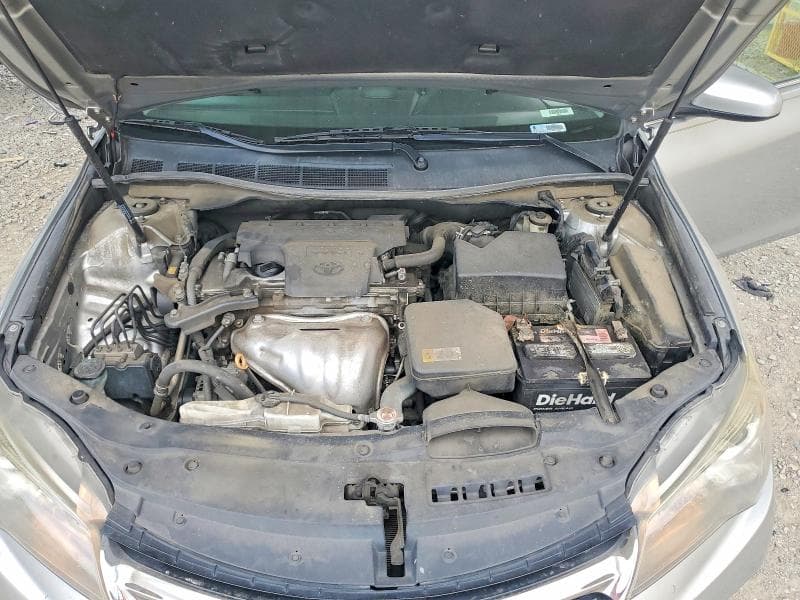 2017 TOYOTA CAMRY SE 11