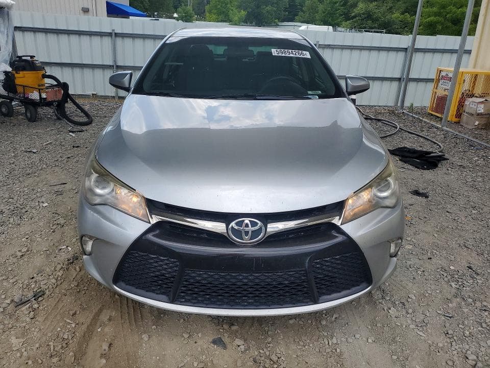 2017 TOYOTA CAMRY SE 5