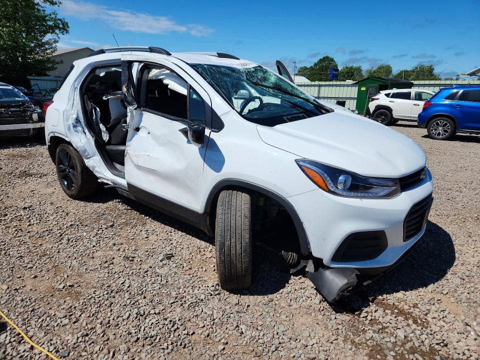 2021 CHEVROLET TRAX 1LT 4