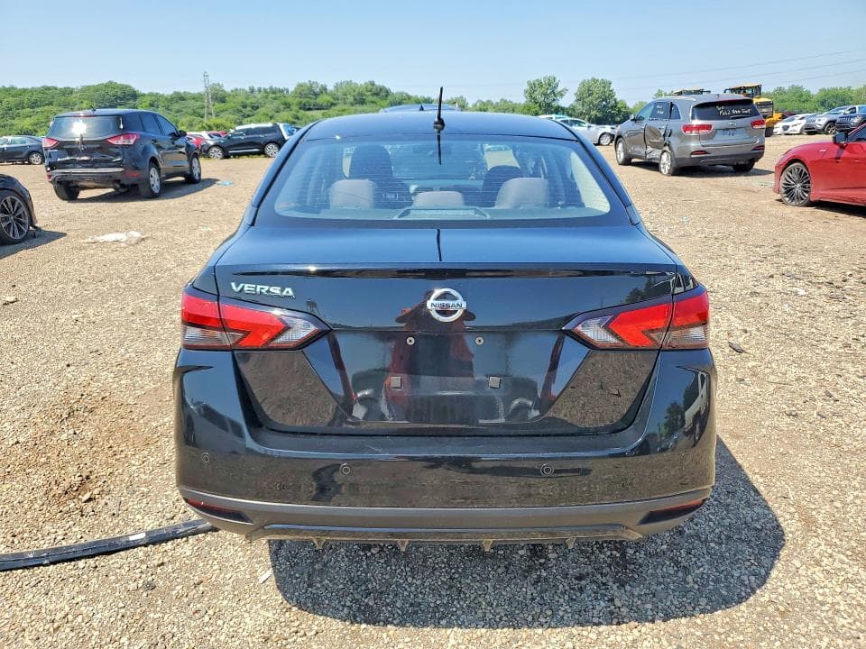 2021 NISSAN VERSA S 6