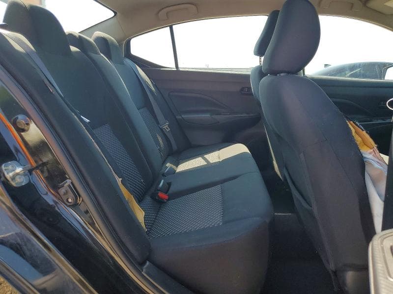 2021 NISSAN VERSA S 10