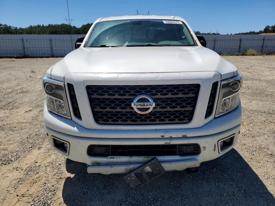 2019 NISSAN TITAN XD PRO-4X 5