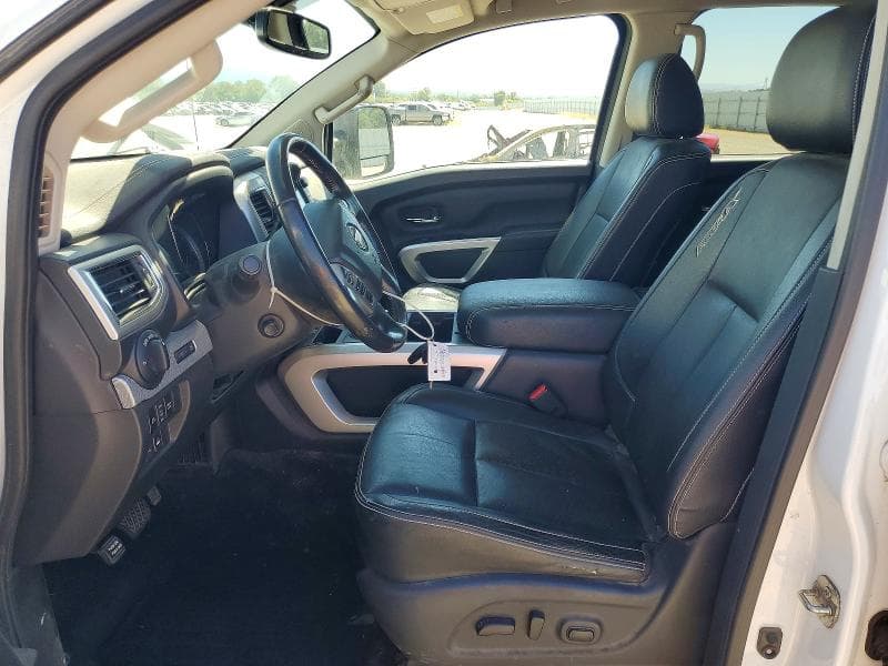 2019 NISSAN TITAN XD PRO-4X 7