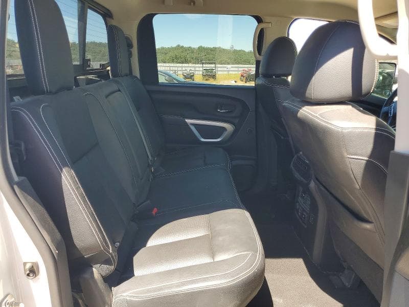 2019 NISSAN TITAN XD PRO-4X 10