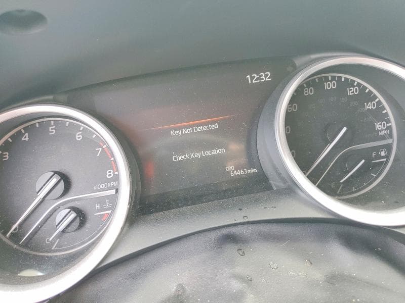 2024 TOYOTA CAMRY XLE 9