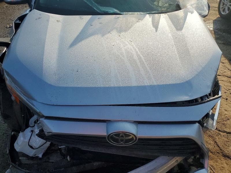 2025 TOYOTA RAV4 HYBRID XLE 12