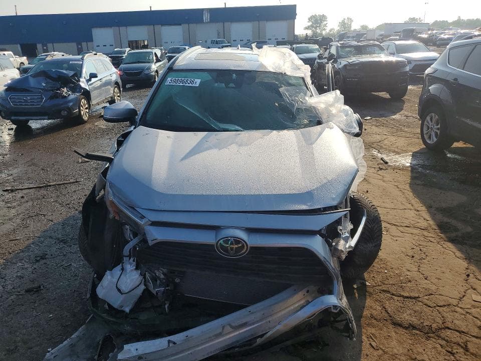 2025 TOYOTA RAV4 HYBRID XLE 5