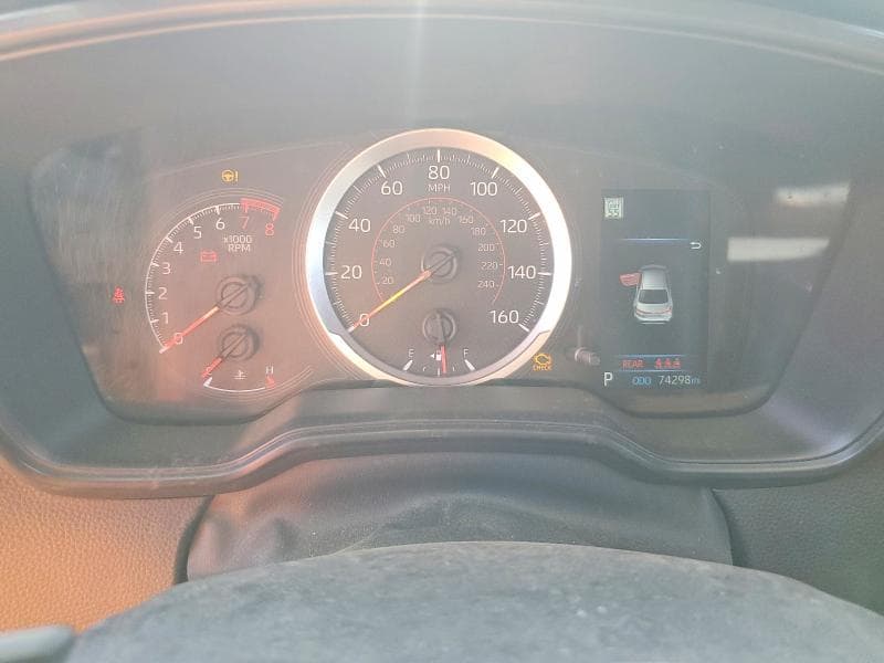 2020 TOYOTA COROLLA SE 9