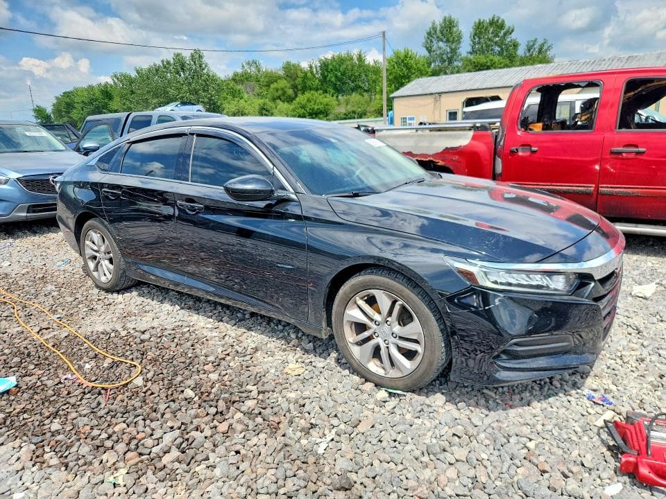 2018 HONDA ACCORD LX 4