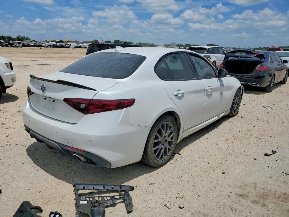 2017 ALFA ROMEO GIULIA TI 3