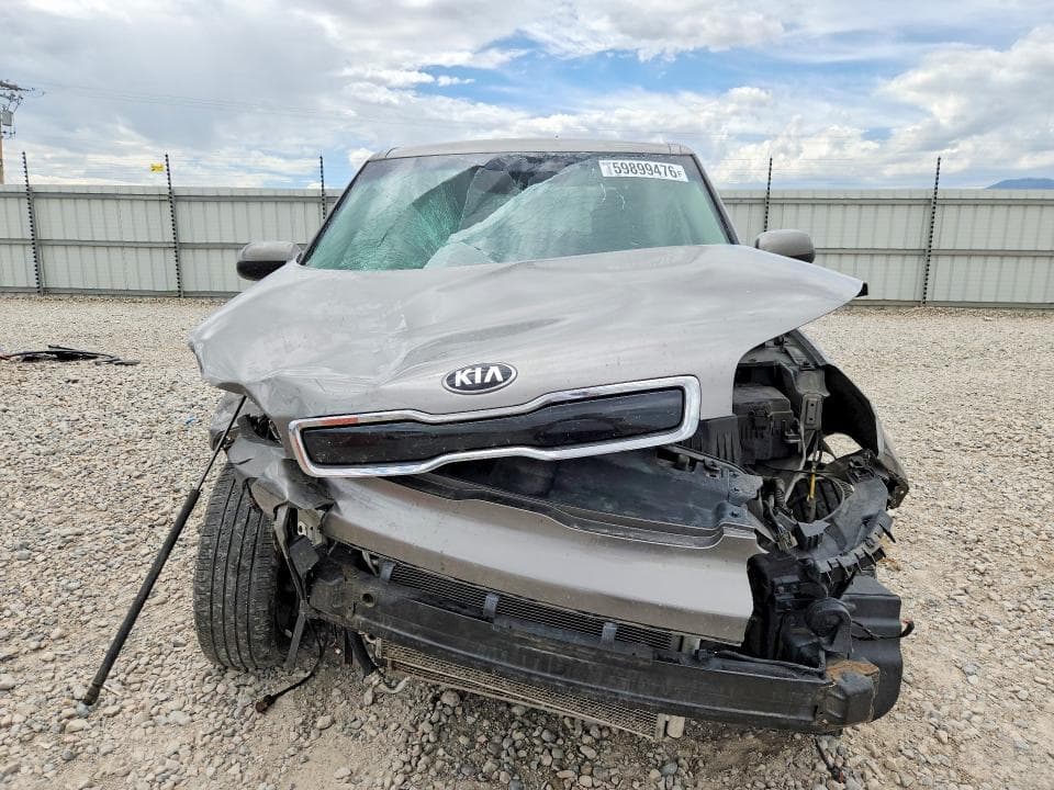 2016 KIA SOUL + 5