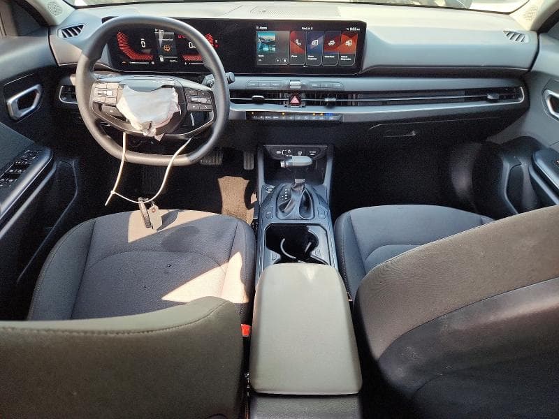 2025 KIA K4 LXS 8