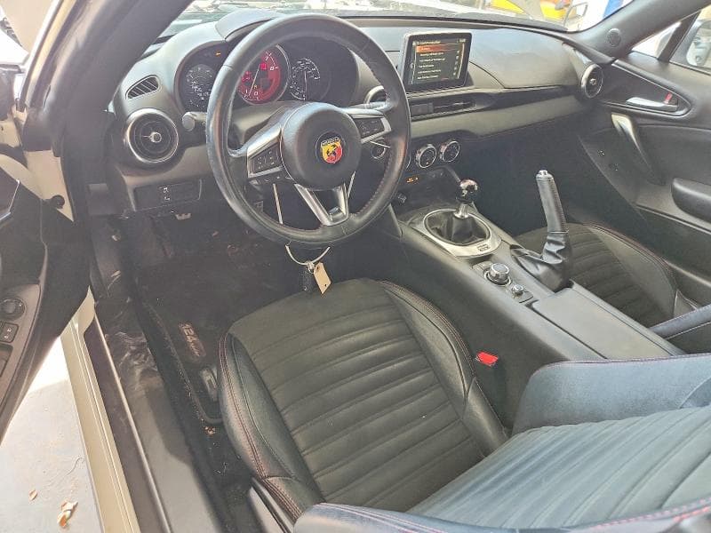 2017 FIAT 124 SPIDER CLASSICA 8
