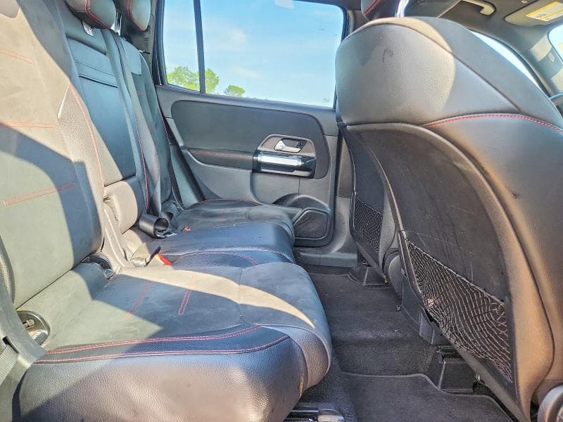 2022 MERCEDES-BENZ GLB 250 11