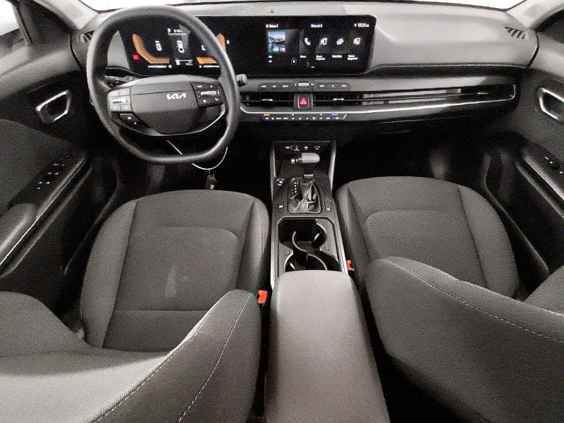 2025 KIA K4 LXS 8