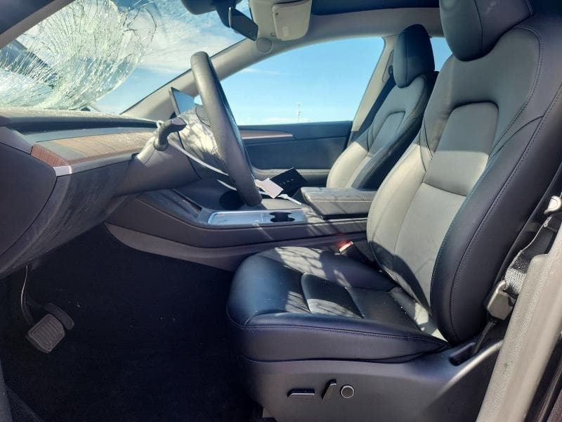 2025 TESLA MODEL Y 7
