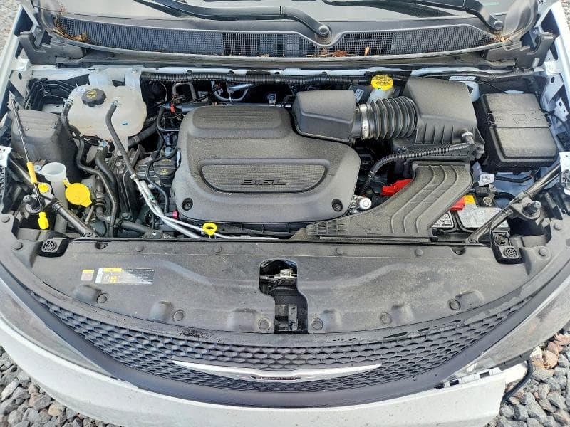 2026 CHRYSLER VOYAGER LX 12