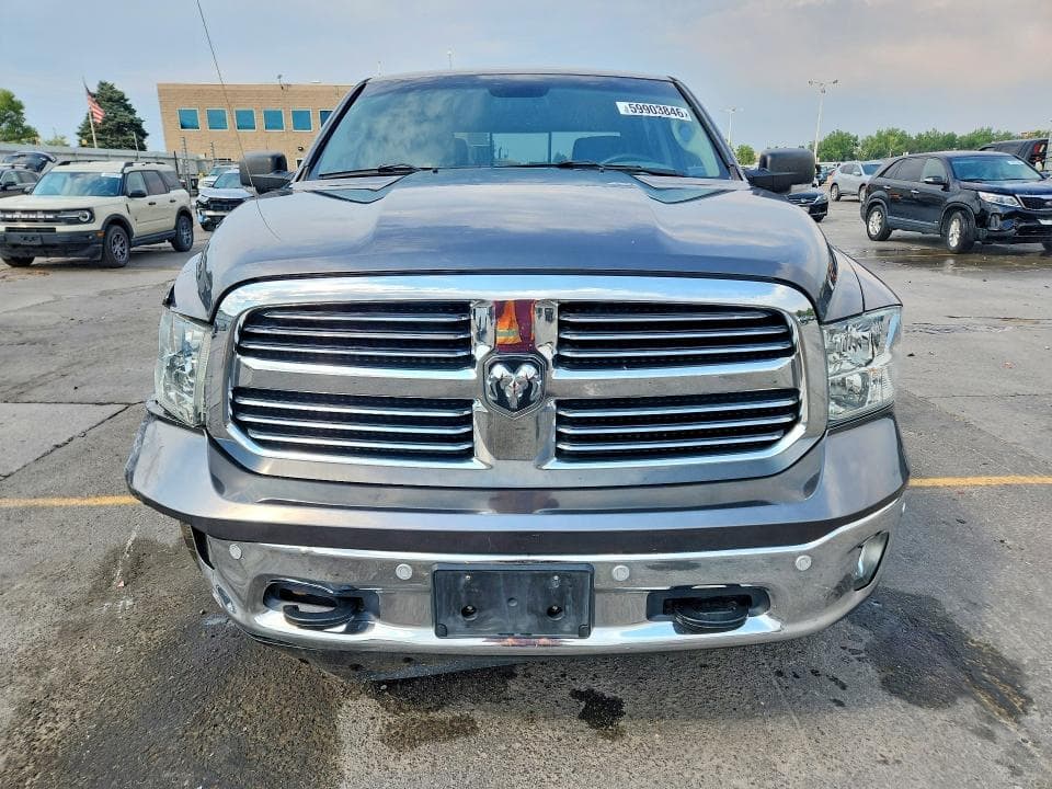 2016 RAM 1500 SLT SLT 5