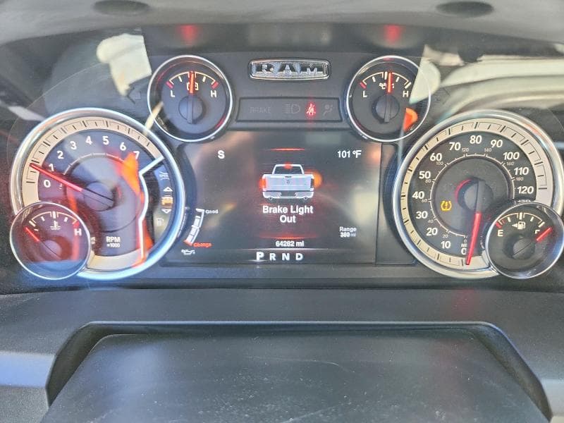 2016 RAM 1500 SLT SLT 9