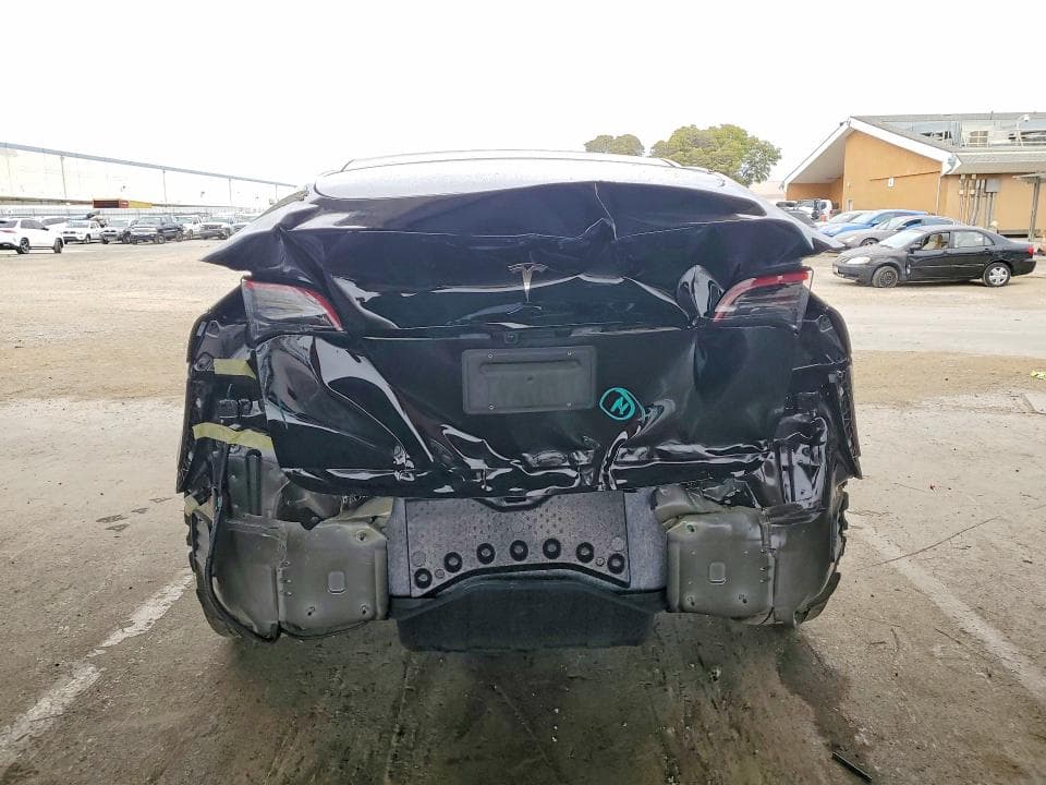2023 TESLA MODEL Y 6
