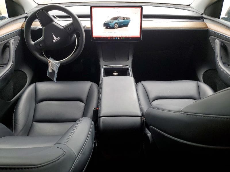 2023 TESLA MODEL Y 8