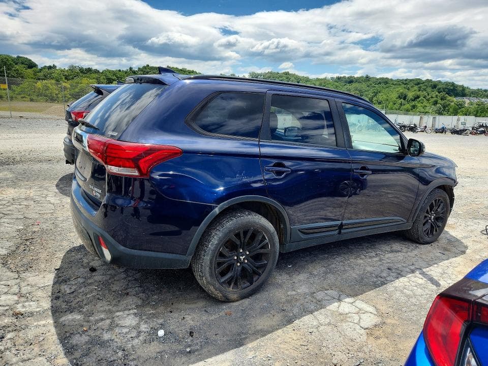 2019 MITSUBISHI OUTLANDER SE 3