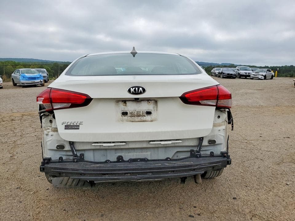 2018 KIA FORTE LX 6