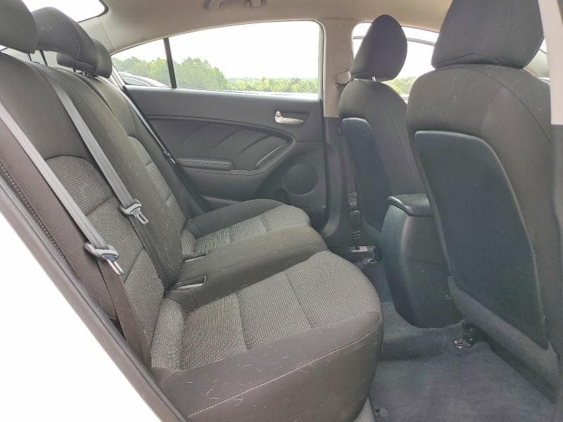 2018 KIA FORTE LX 10