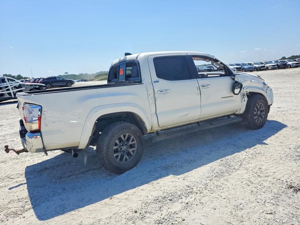 2021 TOYOTA TACOMA SR5 V6 3