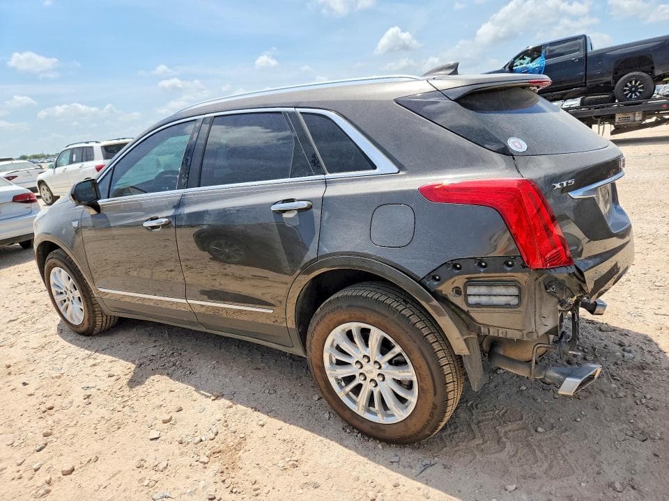 2019 CADILLAC XT5 2