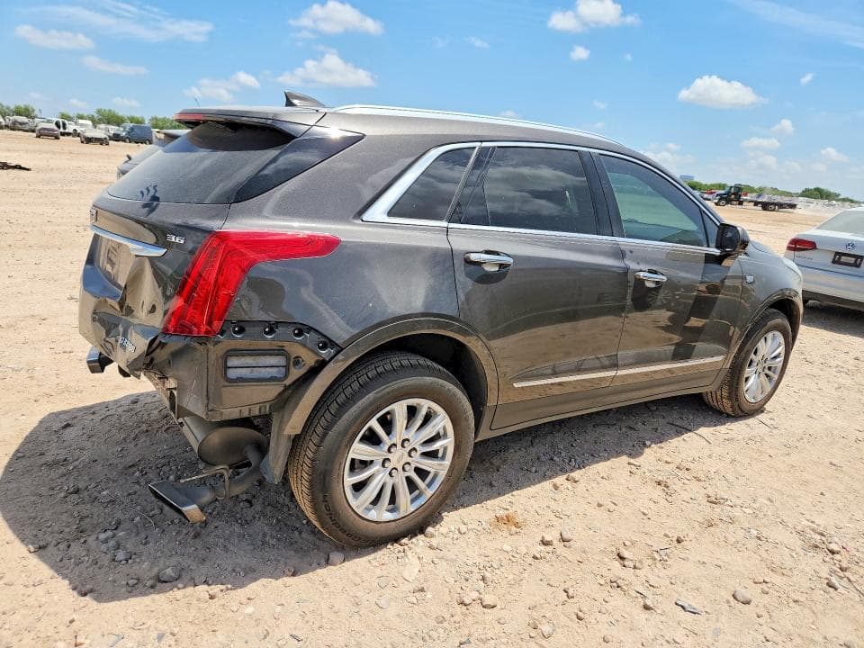 2019 CADILLAC XT5 3