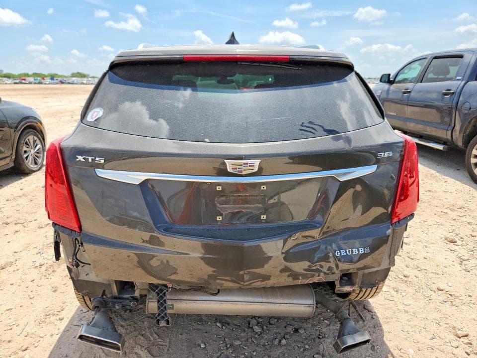 2019 CADILLAC XT5 6