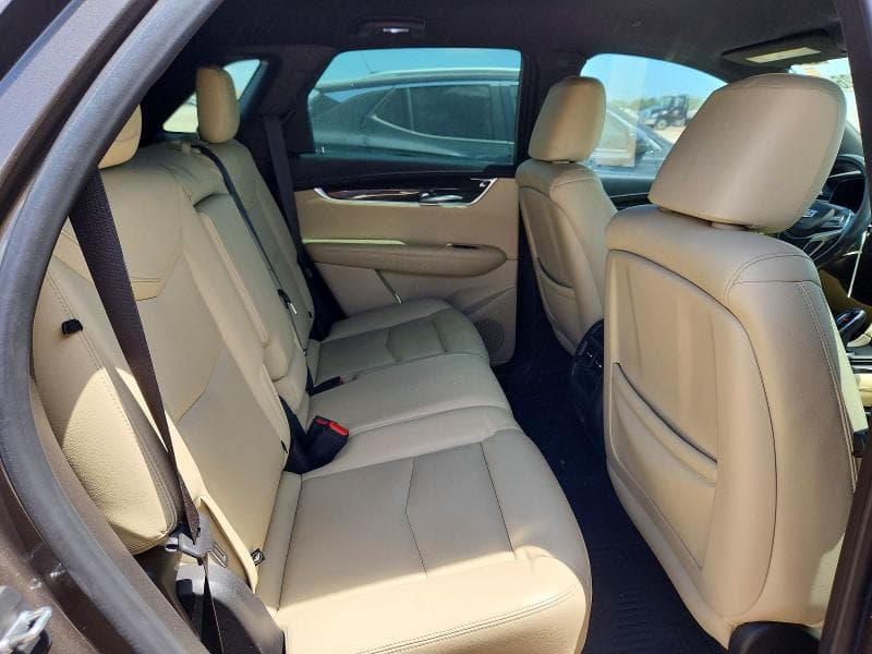 2019 CADILLAC XT5 10