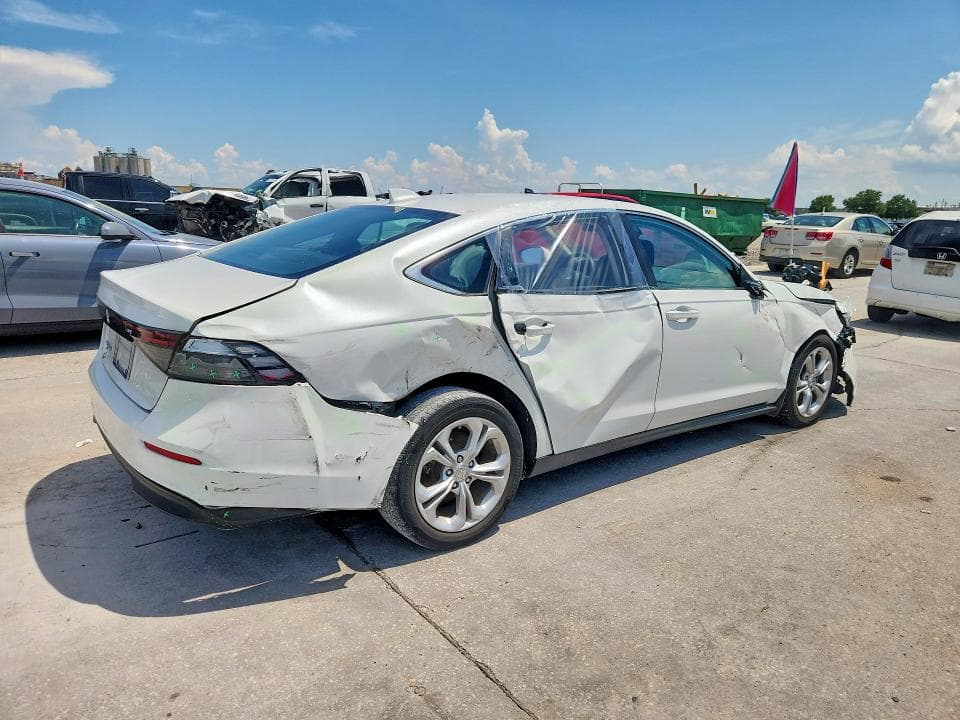 2024 HONDA ACCORD LX 3
