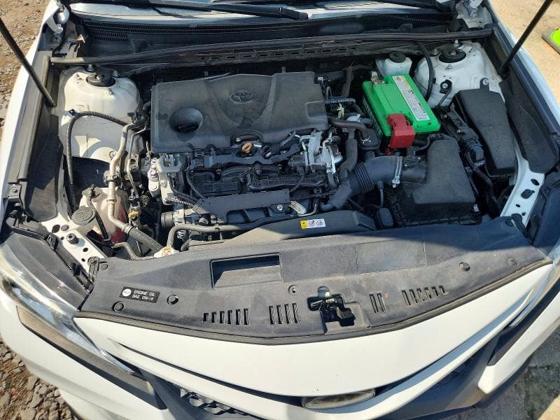 2019 TOYOTA CAMRY SE 11
