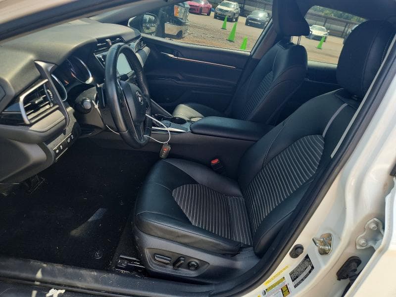 2019 TOYOTA CAMRY SE 7