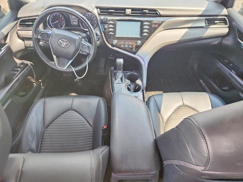 2019 TOYOTA CAMRY SE 8