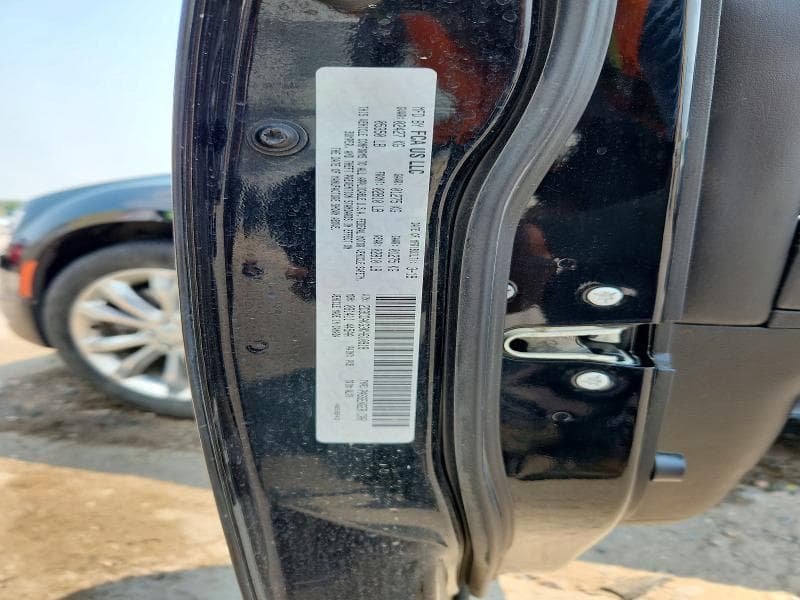 2019 CHRYSLER 300 LIMITED 12