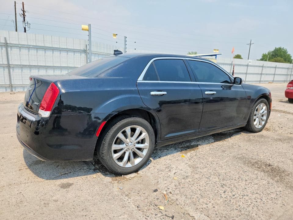 2019 CHRYSLER 300 LIMITED 3